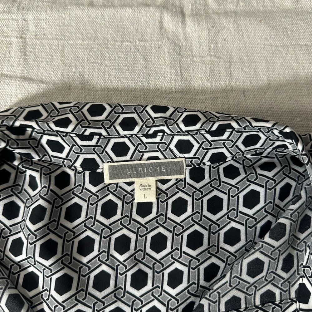 PLEIONE Sleeveless Blouse, Geometric Print, Button Front, Size L - Picture 7 of 11